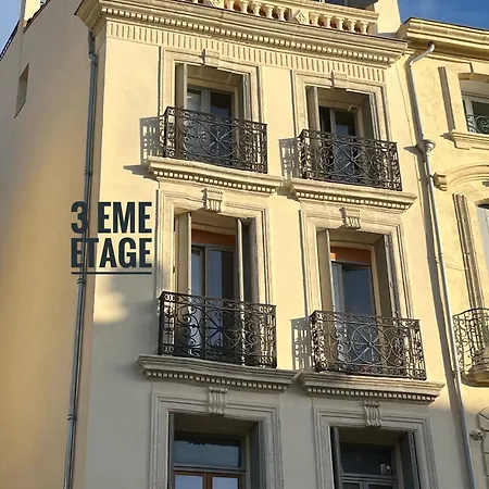 De Charme Avec Balcon Au Pied Des Commerces 아파트